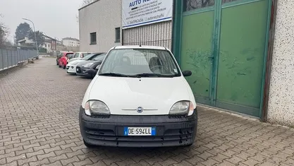 Usata Fiat 600 Anniversary 54 CV (39 kW) 2006 Bianco Berlina