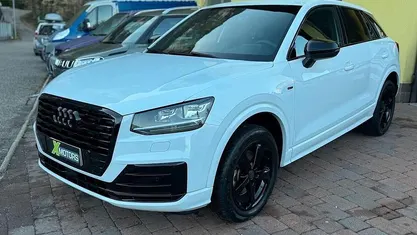 Usata Audi Q2 Sport 116 CV (85 kW) 2017 Bianco SUV