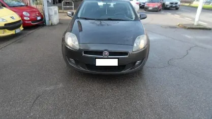 Usata Fiat Bravo Easy 90 CV (66 kW) 2012 Grigio Utilitaria