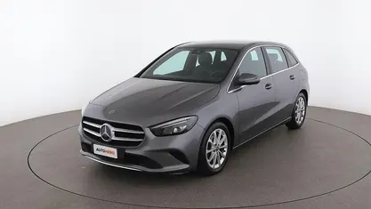 Grigio Usata 2020 Mercedes B180 Monovolume | 19.599 € (Ottimo prezzo)