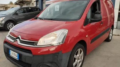 Rosso Usata 2014 Citroën Berlingo XTR Monovolume | 7900 € (Buon prezzo)