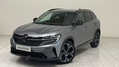 Usata Renault Austral Techno 200 CV (147 kW) 2023 Grigio scuro SUV