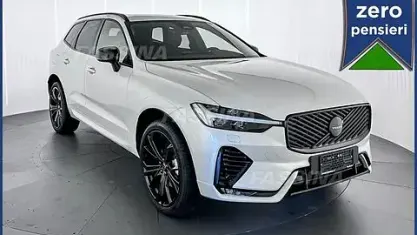 Nuova Volvo XC60 Plus 250 CV (183 kW) 2026 Bianco SUV