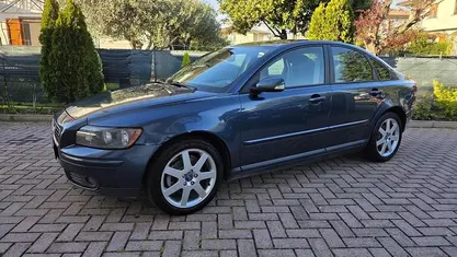 Usata Volvo S40 Summum 136 CV (100 kW) 2005 Blu Berlina