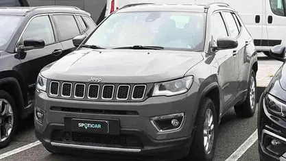 Usata Jeep Compass Limited 190 CV (139 kW) 2020 Grigio SUV
