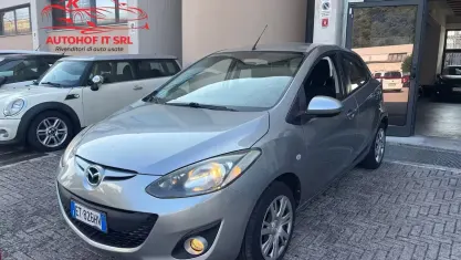 Usata Mazda 2 75 CV (55 kW) 2013 Grigio Utilitaria