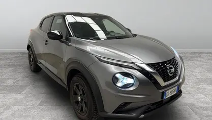 Usata Nissan Juke Enigma 114 CV (83 kW) 2021 Grigio met SUV