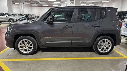Grigio Usata 2024 Jeep Renegade Limited SUV | 21.500 € (Buon prezzo)