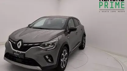Usado Renault Captur Intens 101 HP (74 kW) 2023 Cinzento SUV