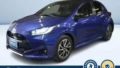 Blu metallizzato Usata 2021 Toyota Yaris Hybrid Lounge Tre volumi | 19.200 € (Buon prezzo)