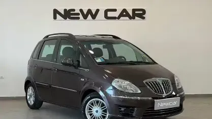 Usata Lancia Musa 77 CV (56 kW) 2010 Bronzo Monovolume