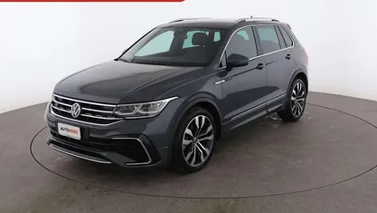 Usata VW Tiguan R-line 200 CV (147 kW) 2021 Grigio SUV