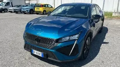 Usata Peugeot 408 Allure 131 CV (96 kW) 2023 Blu SUV