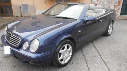 Usata Mercedes CLK200 190 CV (139 kW) 1999 Blu Cabrio