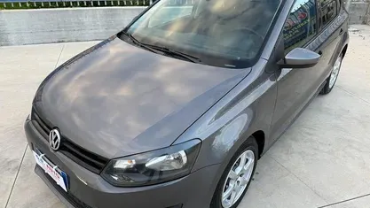 Grigio Usata 2013 VW Polo Tre volumi | 6000 € (Ottimo prezzo)