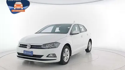 Bianco Usata 2018 VW Polo Comfortline Tre volumi | 12.000 € (Buon prezzo)