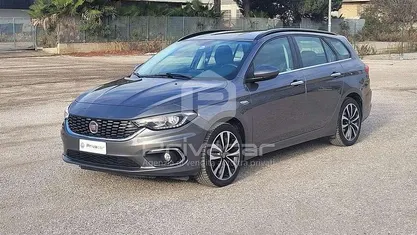 Grigio Usata 2017 Fiat Tipo Lounge Station wagon | 7700 € (Ottimo prezzo)