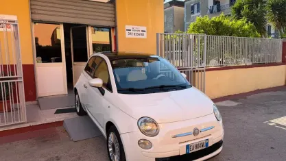 Usata Fiat 500 Lounge 75 CV (55 kW) 2010 Bianco Berlina