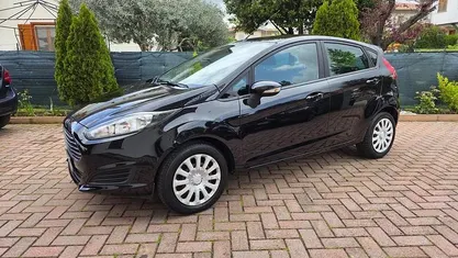 Usata Ford Fiesta Titanium 97 CV (71 kW) 2014 Utilitaria
