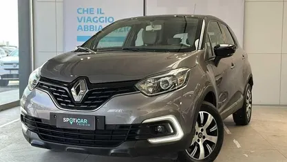 Usata Renault Captur Zen 90 CV (66 kW) 2018 SUV