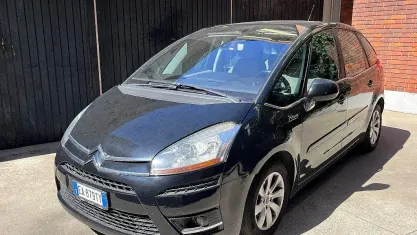 Usata Citroën C4 Picasso 120 CV (88 kW) 2010 Grigio scuro pastello Monovolume