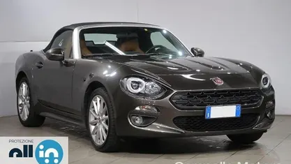 Grigio Usata 2018 Fiat 124 Spider Lusso Cabrio | 22.500 € (Buon prezzo)