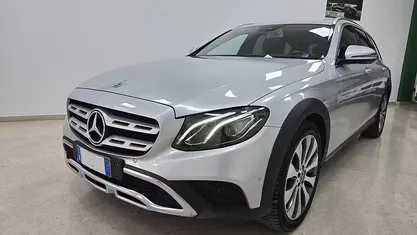 Usata Mercedes E220 All-Terrain Premium 194 CV (142 kW) 2017 Grigio Station wagon
