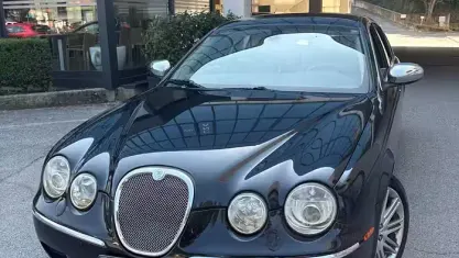 Usata Jaguar S-Type Executive 207 CV (152 kW) 2007 Nero Berlina