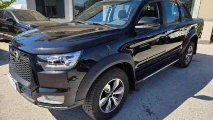 Usata EVO Cross 4 136 CV (100 kW) 2023 Nero Pick-up