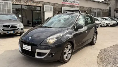 Usata Renault Scénic Luxe 110 CV (80 kW) 2011 Nero Monovolume