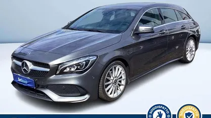 Grigio metallizzato Usata 2019 Mercedes CLA200 Shooting Brake Premium Station wagon | 21.900 € (Buon prezzo)