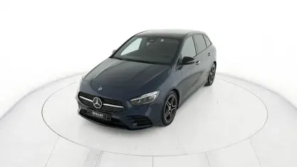 Usata Mercedes B180 Advanced Plus 116 CV (85 kW) 2024 Blu/azzurro Utilitaria