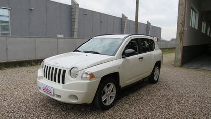 Usata Jeep Compass Sport 140 CV (102 kW) 2009 Bianco SUV