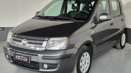 Usata Fiat Panda Emotion 69 CV (50 kW) 2011 Grigio Utilitaria