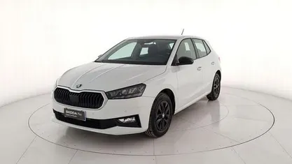 Usata Skoda Fabia 80 CV (58 kW) 2024 Bianco metallizzato Berlina