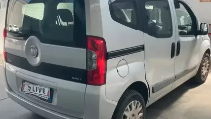 Usata Fiat Qubo Trekking 75 CV (55 kW) 2011 Grigio Monovolume