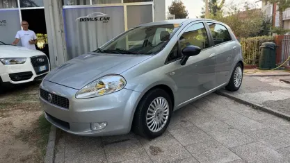 Usata Fiat Grande Punto Dynamic 65 CV (47 kW) 2006 Grigio Utilitaria