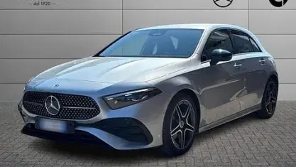 Nuova Mercedes A180 AMG Line Premium 116 CV (85 kW) 2026 Argento Utilitaria