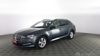 Begagnad Skoda Superb Ambition 120 HK (88 kW) 2020 Grå Kombi