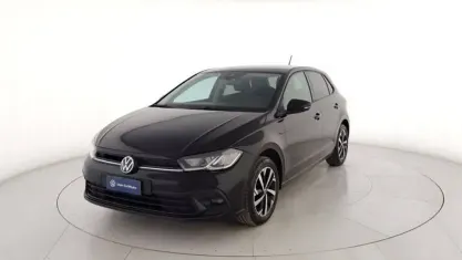 Usata VW Polo Life 80 CV (58 kW) 2023 Nero metallizzato Utilitaria