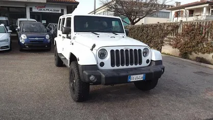 Usata Jeep Wrangler Unlimited Sahara 199 CV (146 kW) 2012 SUV