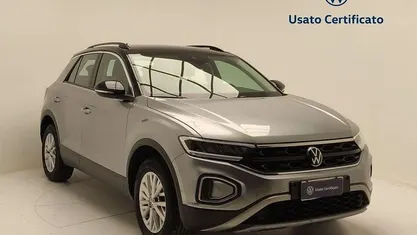 Usata 2023 VW T-Roc Life SUV | 22.900 € (Buon prezzo)