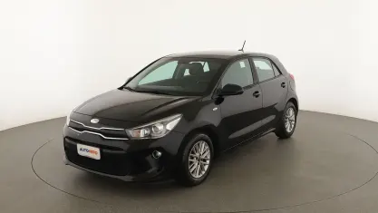 Usata Kia Rio 85 CV (62 kW) 2019 Nero Berlina