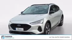 Moondust silver Usata 2022 Ford Focus Active Tre volumi | 17.900 € (Ottimo prezzo)