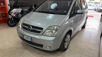 Usata Opel Meriva Cosmo 101 CV (74 kW) 2004 Monovolume