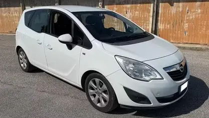 Occasion Opel Meriva Cosmo 95 ch (69 kW) 2010 Blanc Monospace