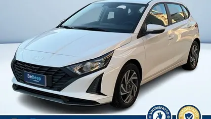 Bianco pastello Nuova 2025 Hyundai i20 Monovolume | 18.900 € (Buon prezzo)