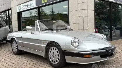 Usata Alfa Romeo Spider 128 CV (94 kW) 1986 Grigio Cabrio