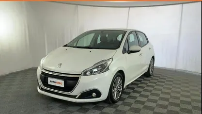 Usata Peugeot 208 Active 102 CV (75 kW) 2018 Utilitaria