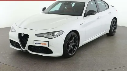 Usata 2017 Alfa Romeo Giulia Veloce Tre volumi | 20.699 € (Buon prezzo)